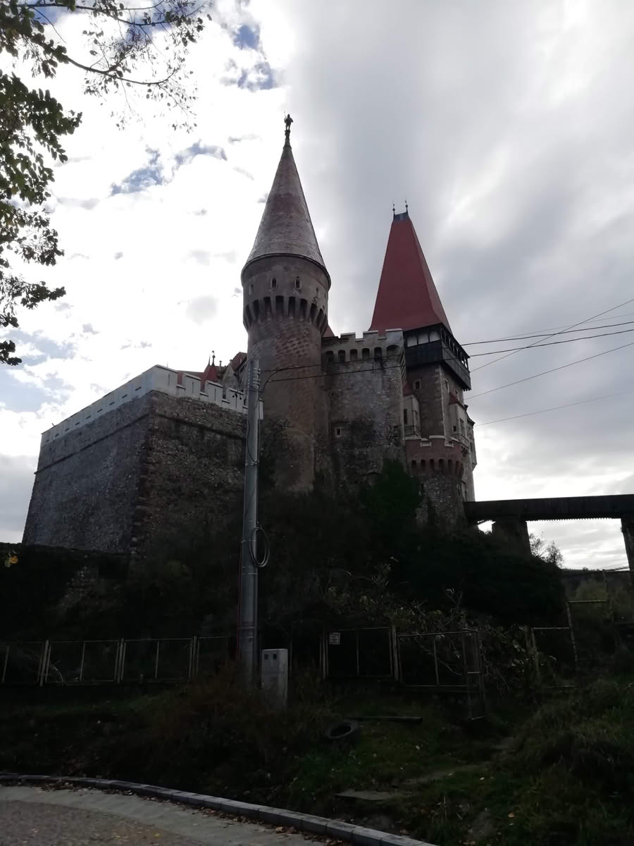 6598071783621547 Castelul Corvinilor, Castelul Huniazilor