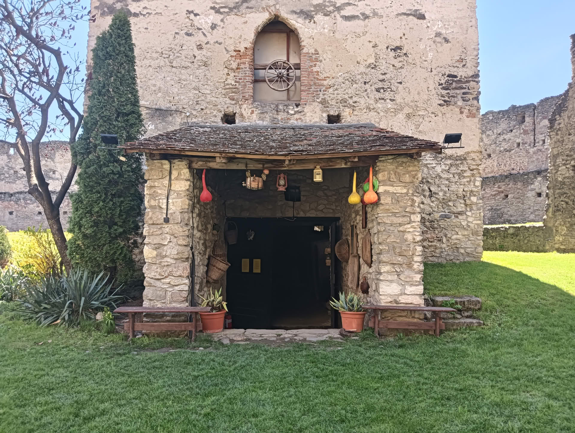 IMG20250413124942 Cetatea Calnic