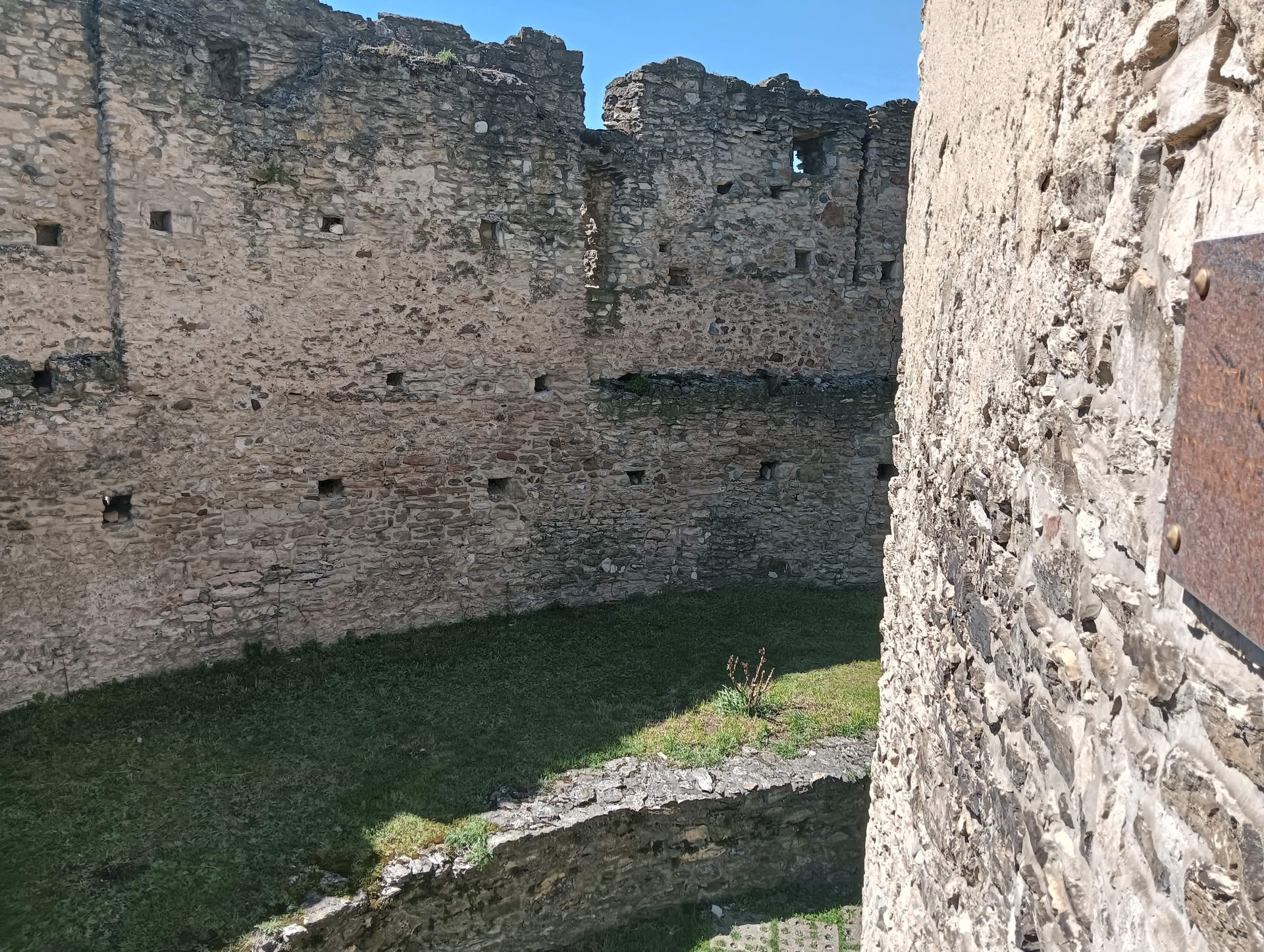 IMG20250413125258 Cetatea Calnic